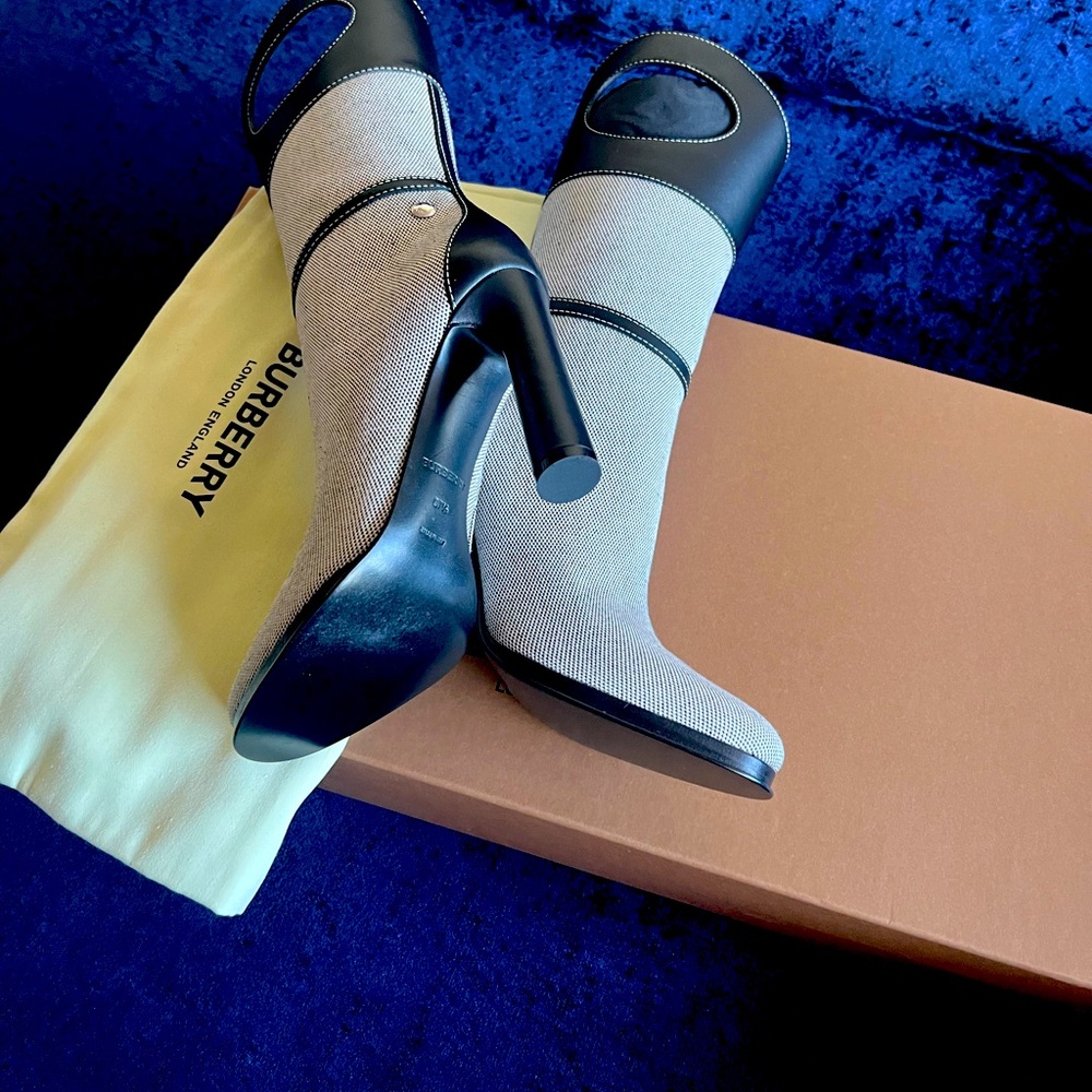 Brand new Burberry shoes